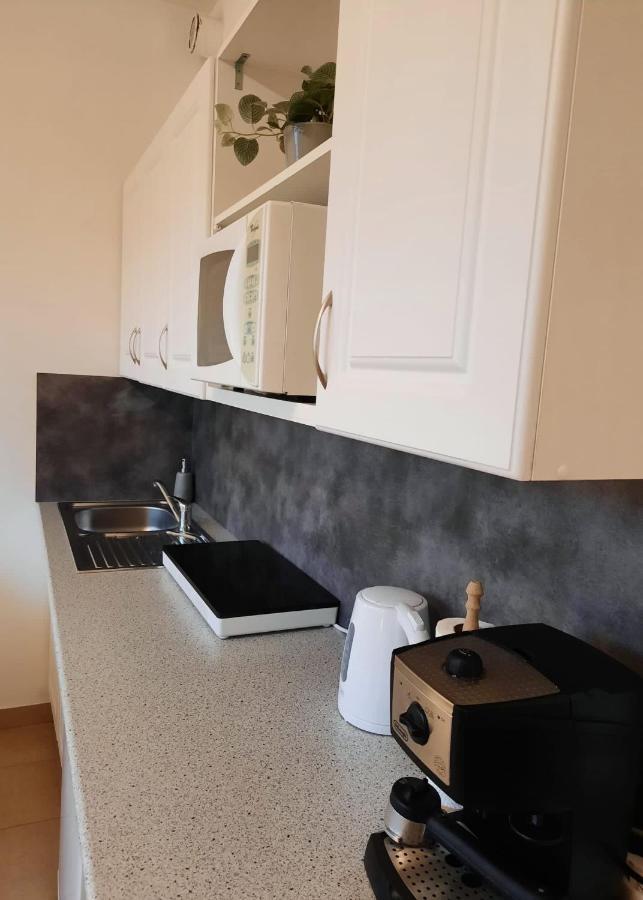 Apartment Prague-2 Rooms Free Parking Kültér fotó